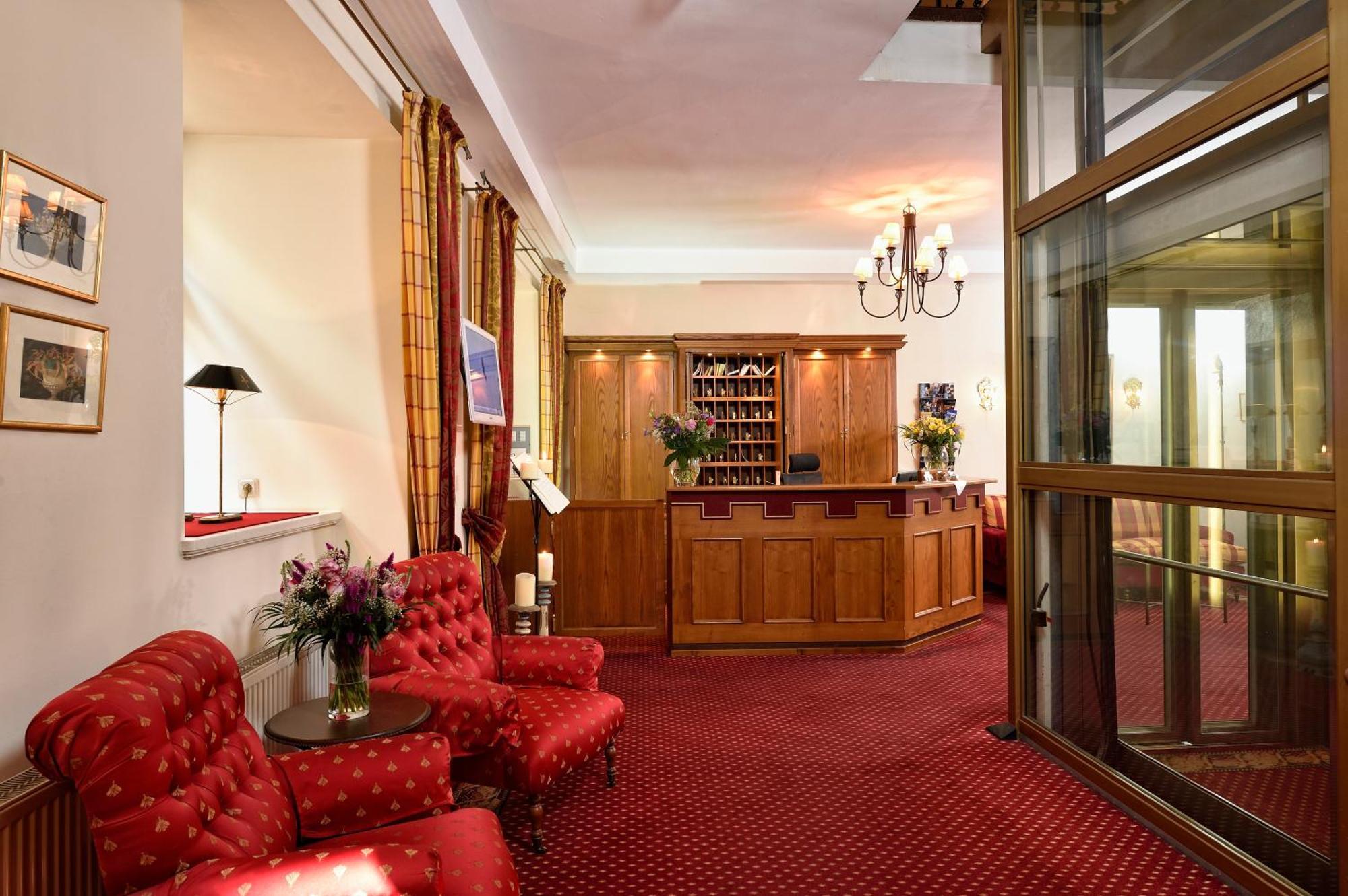 Hotel Graf Von Mansfeld Lutherstadt Eisleben Esterno foto